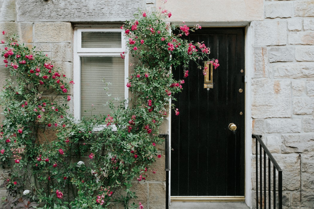 7 Reasons Why Living in a Townhouse Works in the City Image Content